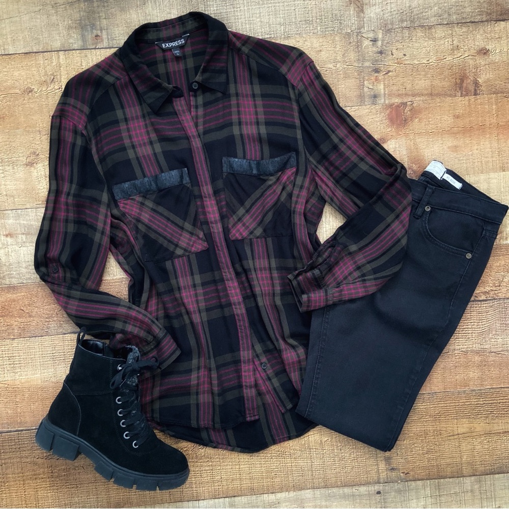 EXPRESS Button Up Tunic Blouse in Plaid🖤Black Sequined Trimmed Pockets